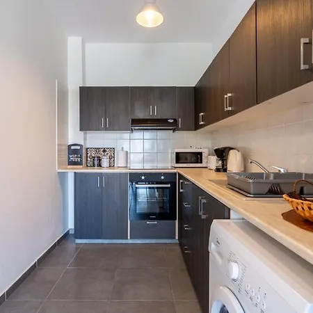 아파트 Diamond's 2-bedroom In 라르나카