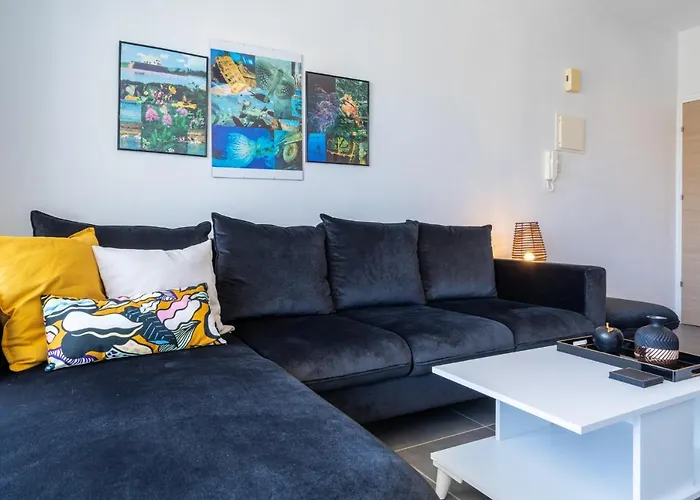 Diamond's 2-bedroom In Apartment