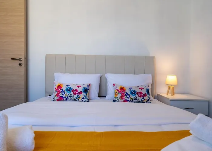 Diamond's 2-bedroom In Larnaka