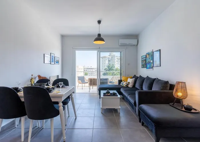 Diamond's 2-bedroom In