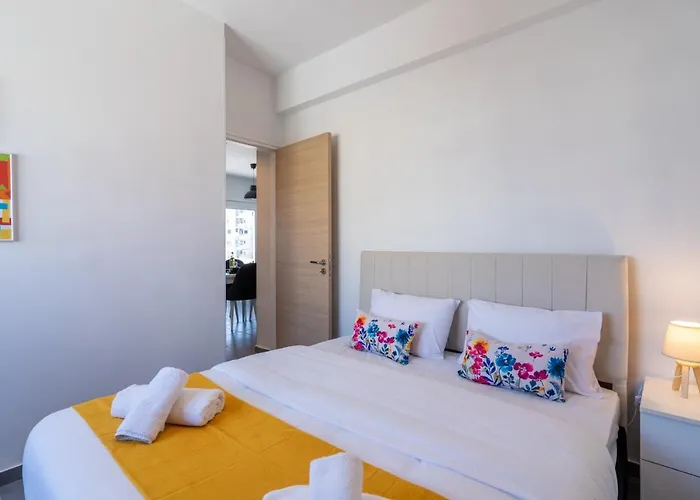 Diamond's 2-bedroom In Apartment *