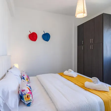 Diamond's 2-bedroom In Apartment Larnaca