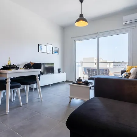 Diamond's 2-bedroom In