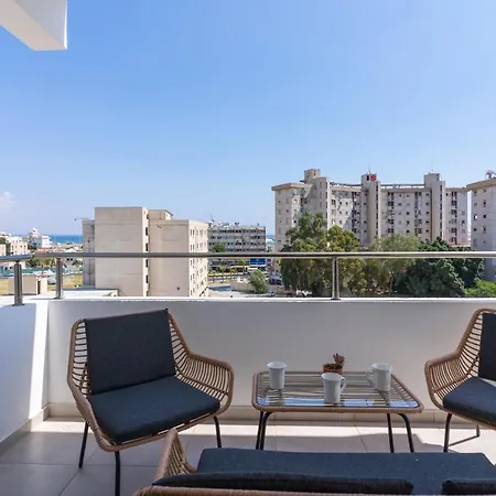 Diamond's 2-bedroom In * Larnaca