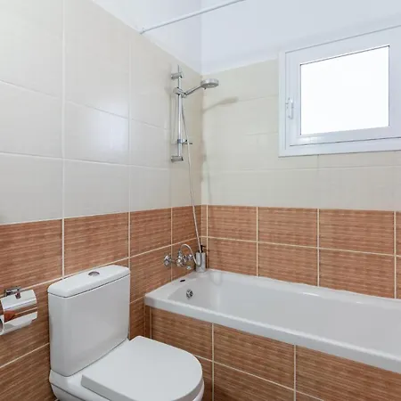 Diamond's 2-bedroom In