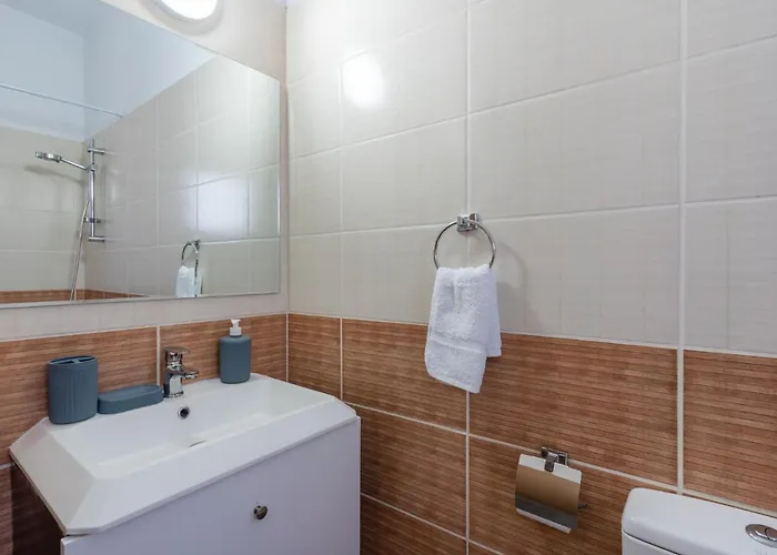 Diamond's 2-bedroom In ラルナカ